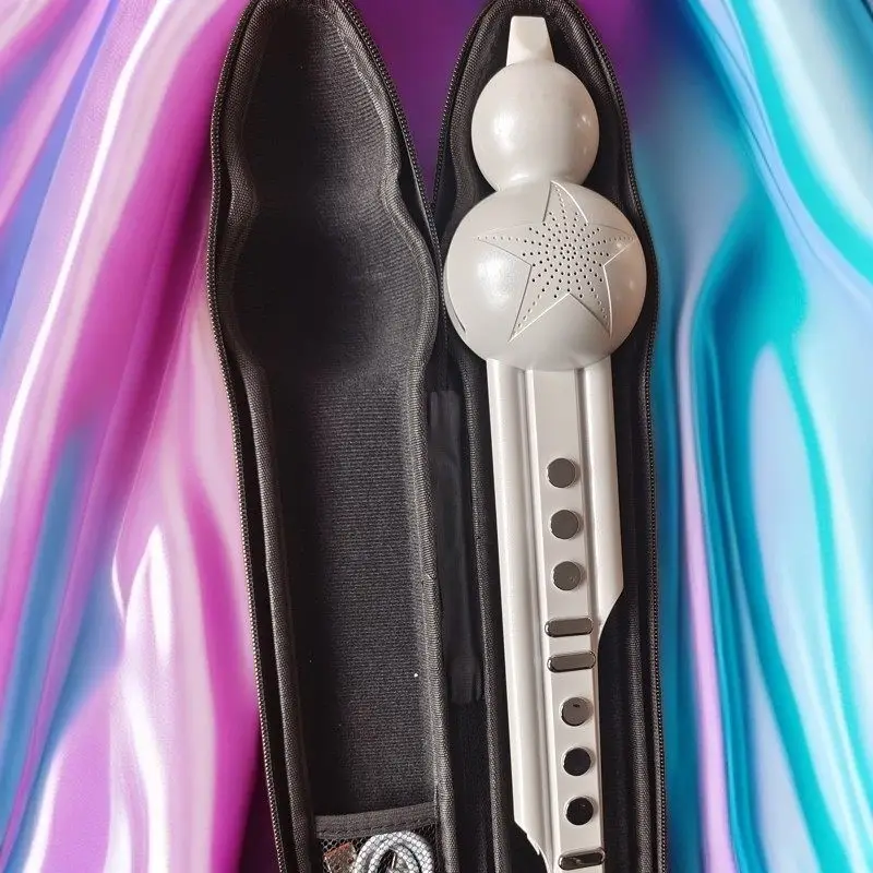 Musical Instrument That You Blow Into - Corno elettrico in seta, strumento musicale