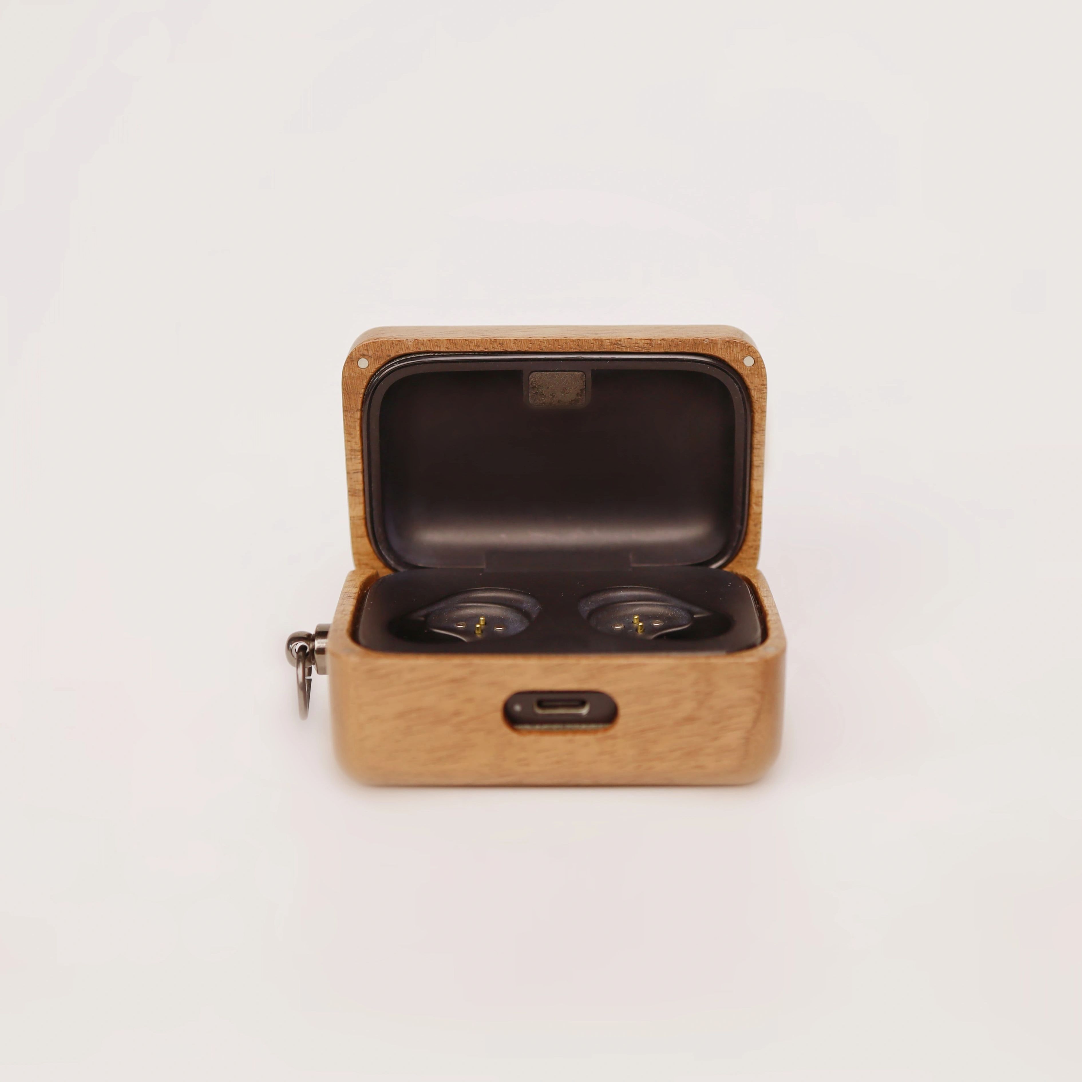Sennheiser Headphone Momentum 4 - Custodia in legno massello di noce