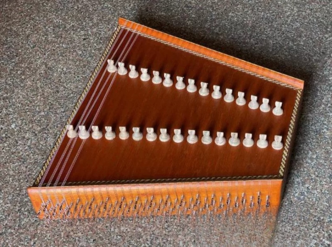 Importato dall'India, dulcimer - Musical Instrument Of India recensione e prezzo